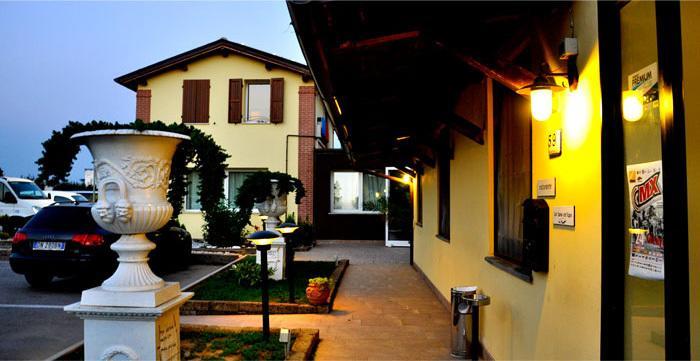 Locanda Del Lupo Faenza Exterior photo